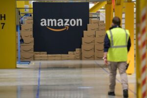 Amazon to cut 30,000 office jobs: media reports