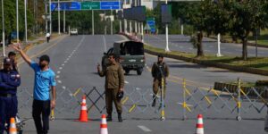 U.S. Delays New Iran Talks but Expands Ceasefire After Pakistan Seeks More Time